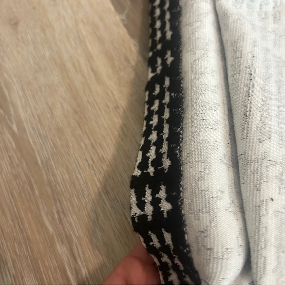 Calvin Klein Black and White Sheath Mini Dress Crew Neck - Picture 13 of 13